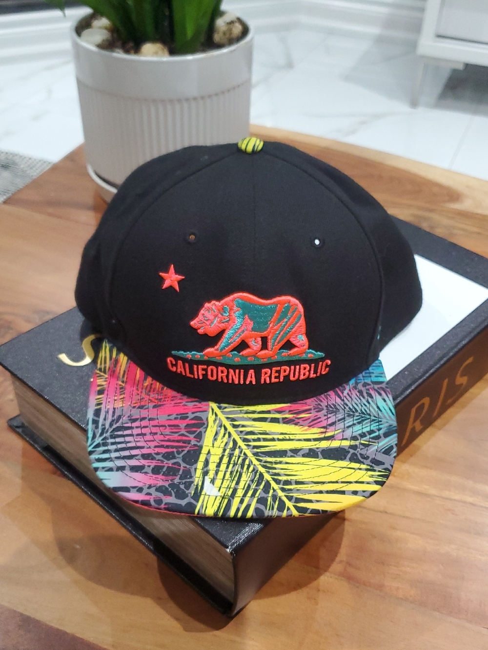 CALIFORNIA REPUBLIC- Limited Ed. 47 Brand Snapback Black/Multi-Coloured/Neon Cap